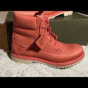 Dark Pink Women’s Timberland Boots